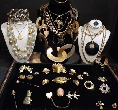 Wow! ALL Vintage Jewelry Lot Gold Tone Designer Signed Gift Estate RESELL (1138) • $8