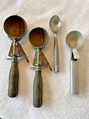 Vintage Lot Of 4 Ice Cream Scoops Hamilton Beach And Others • $9.99