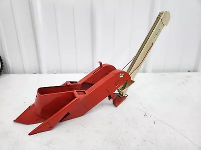 Vintage 1/16 Tru Scale International Harvester  Mounted Corn Picker Toy Farmall  • $119.99