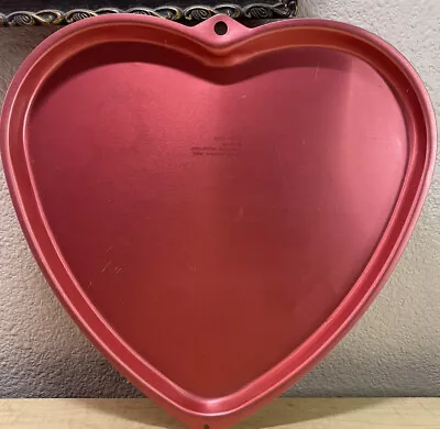 $12.50 • Buy Vintage Pink Aluminum Wilton Large Heart Cookie Sheet Pan 2105-0816 12” X 1/2”