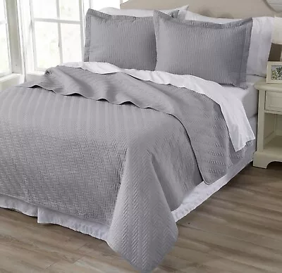 Martha Stewart Emerson Embroidered Quilt Set Full Queen 90in X 90in Pewter Gray • $59.99