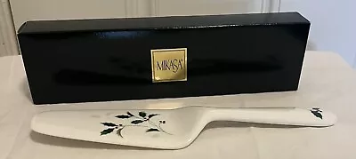 MIKASA Ribbon Holly Cake Pie Server BONE CHINA Rare Holiday Christmas New In Box • $10