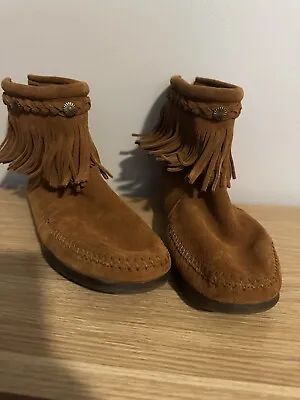 Minnetonka Moccasin Brown Flatfoam Shoes With Zipper Closure Sz 10 • $35