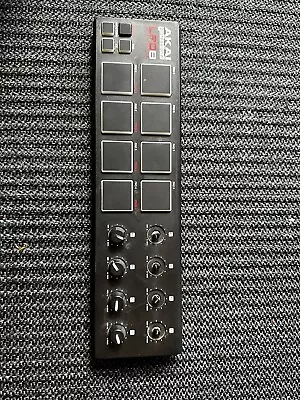 Akai Professional LPD8 USB/MIDI Laptop Pad Controller - UNTESTED MISSING 3 KNOB • $29