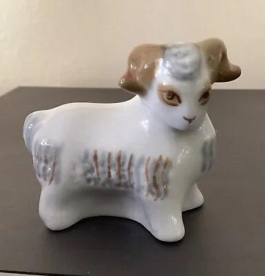 Gzhel Russian Art Pottery Sheep  6cms High Approx • £5