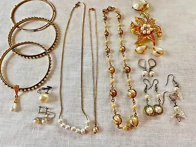 Vintage Mixed Lot Of Pearl Costume Jewelry • $8.50