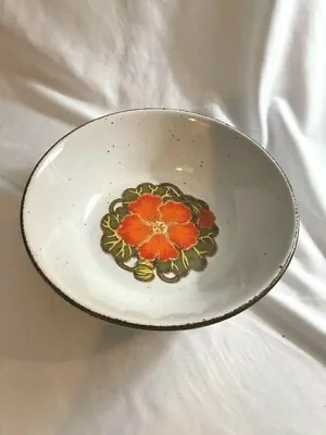 Stonehenge Midwinter Nasturtium Made In England 8.75  Round Vegetable Bowl  • $40