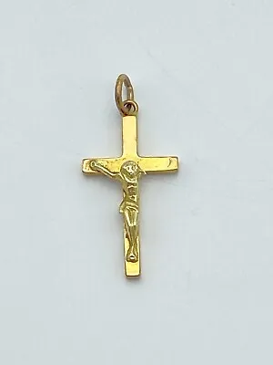 9ct Gold Crucifix Cross Pendant 1992 • £40