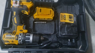 £59 • Buy DEWALT DCD796D2 18V Brushless Compact Combi Drill Kit. Hardly Used.