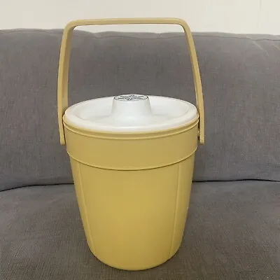 Vintage MCM RUBBERMAID Ice Bucket W/ Lid & Handle Harvest Gold #2260 Cooler • $10.99