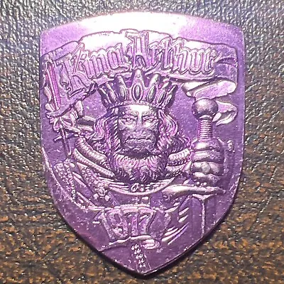 Mardi Gras Doubloon Token - King Arthur In Pink Color - Dated 2017 • $2.19