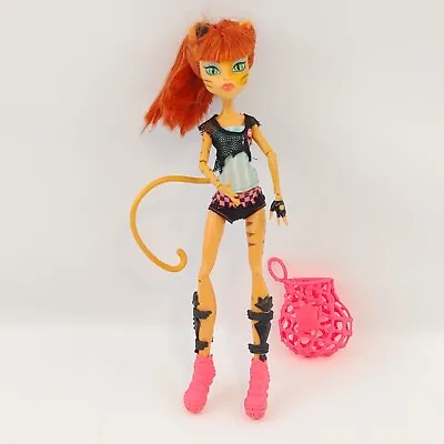 Monster High TORALEI STRIPE Doll - Ghoul Sports - With Sports Bag • $24.95