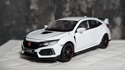 Honda Civic Type R FK8 White Black Realistic Model Car Scale 1:32 • £32.99