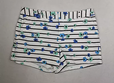 Elle - Women's White Striped Floral Print Flat Front Shorts - Size 14 • $10.39