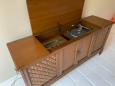 Mid-Century Fisher Stereo Radio Console W/Garrard Turntable • $1899.95