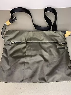 Tumi T-Tech Civilian Slim Crossbody Messenger - Green/Black Nylon Leather Bag • $80