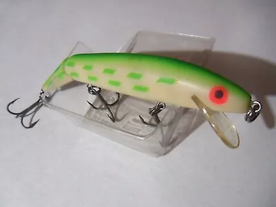 1 Rebel J30 Jointed Floating Minnow Glow Green Back-Bars • $11.99