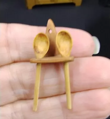 Dollhouse Miniature Artist Hand Carved Wooden Spoons With Hanging Rack 1:12 • $14.99