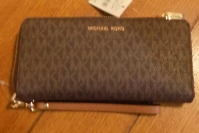 NEW Michael Kors Jet Set Travel ZA Continental Brown Logo Wristlet • $115