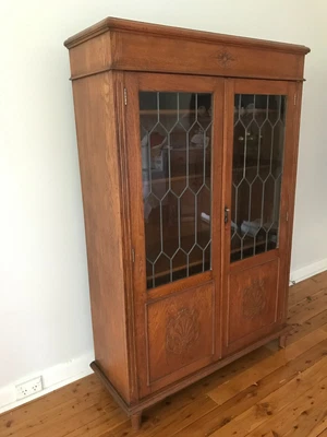 $300 • Buy Antique Oak Leadlight Bookcase / Display Cabinet ~ Adjustable ~ Early Australian