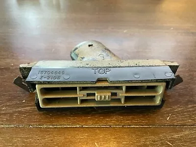 $13 • Buy 95-99 Chevy Gmc Silverado Tahoe Yukon Sierra Lower Dash Driver Ac Vent 15704849