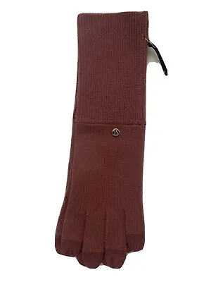 Lululemon Scroll On Knit Gloves NWT Size M/L MYMT Misty Merlot Slim Fit Merino • $39.95