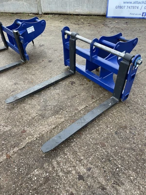 £975 • Buy Attach2UK Excavator Floating Pallet Forks - To Fit Digger 13T-15T Machine