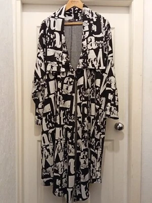 £45 • Buy Cover Up Femme Black & White Long Oversized Maxi  Coat Size 20/22