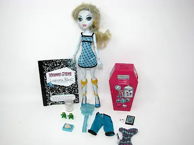 Monster High LAGOONA BLUE Mad Science Classroom Doll • $32.80