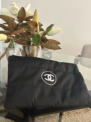 Chanel Beaute Les Beiges 2022 Vip Gift Large Pouch Clutch Makeup Bag Black  NEW/ • $215.17