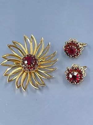 Vintage Sarah Coventry Deep Burgundy Brooch Earring Set 1966 Gold Tone Flower • $29.50