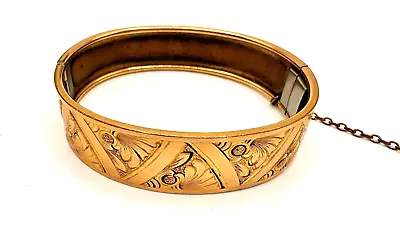 Estate Vintage Victorian Gold Tone Etched Hinged Bangle Bracelet • $29.99