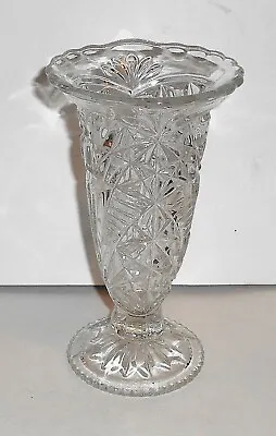 6.75  (17cm) Tall Vintage Clear Glass Trumpet Shaped Vase • £11
