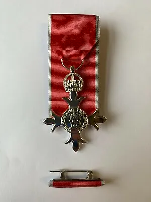 Full Size Court Mounted MBE Civilian Medal & A Pin On Ribbon Bar • £30.50