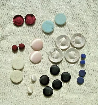 Lot Of 25 Vintage Fabric Covered Buttons Pairs And Sets Includes Handy Prym • $7.99