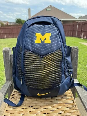 Michigan Wolverines Nike Max Air Team Issued Backpack • $15.50