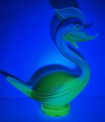 Murano Uranium Hand Blown Art Glass Swan Bird Figurine Egret Sculpture Italy • $79.97