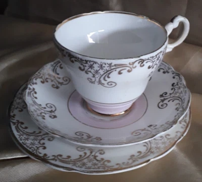 £2 • Buy Regency Bone China Tea Trio
