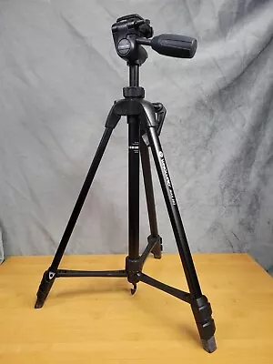 Vanguard Mak 203 Camera Tripod With Built In Bubble Level • $32.49