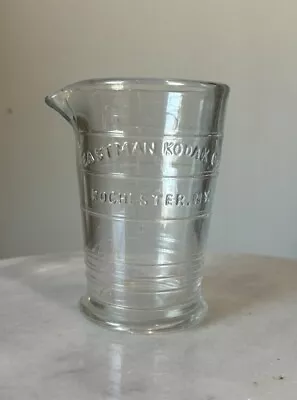 Vintage Eastman Kodak Co. Photographic 4 Oz Glass Measuring Beaker Rochester NY • $16