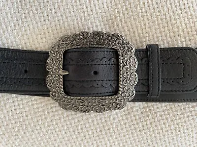 NEW Sz M J. JILL Leather Scalloped Trim  Belt Tooled Buckle  • $15.99