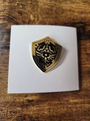 2017 Enterplay Legend Of Zelda Breath Of The Wild Hylian Shield Collector Pin • $13.47