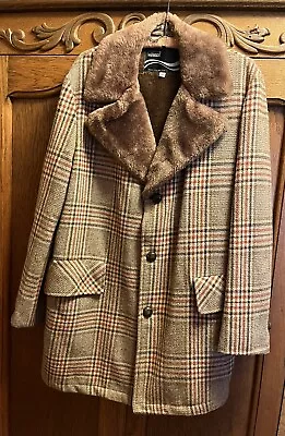 Vintage Montgomery Ward Men's Pile Lined Coat Sz 40 • $17.88