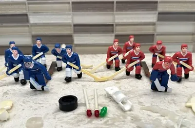 VINTAGE TABLE TOP HOCKEY GAME TEAM SET PLAYERS PIECES UNKOWN BRAND (Poss Stiga?) • $14.99