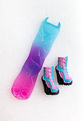 Monster High G1 2011 Abbey Bominable Snowboard And Boots Snowboarding Club HTF • $14