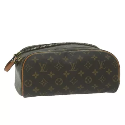 LOUIS VUITTON Monogram Dop Kit Cosmetic Pouch M44494 LV Auth 65653 • £239.68