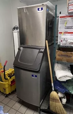 Manitowoc RNF0320A Nugget Ice Maker With D420 Ice Bin • $1900