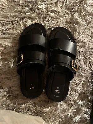 $30 • Buy Zara Sandals Size 7