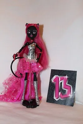 Monster High 13 Wishes Catty Noir  • $65