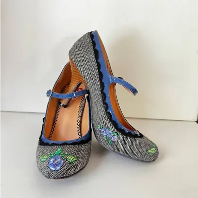 Modcloth Banned Dancing Days Embroidered Tweed Floral Mary Jane Pumps Sz 39/8.5  • $69